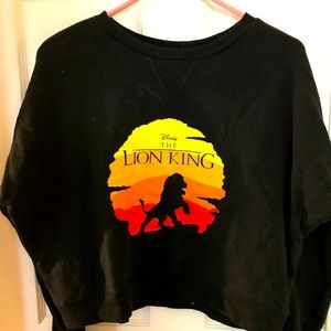 Crop top lion king black sweatshirt